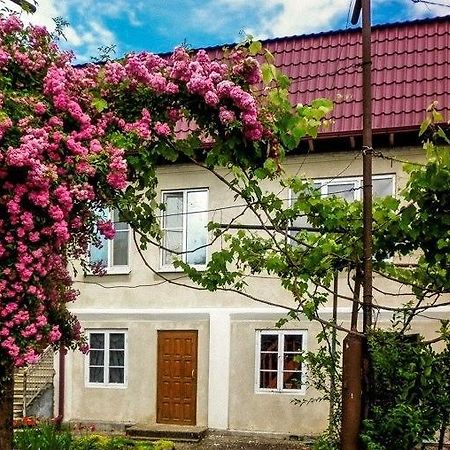 Guest House Anna Szuhumi Kültér fotó