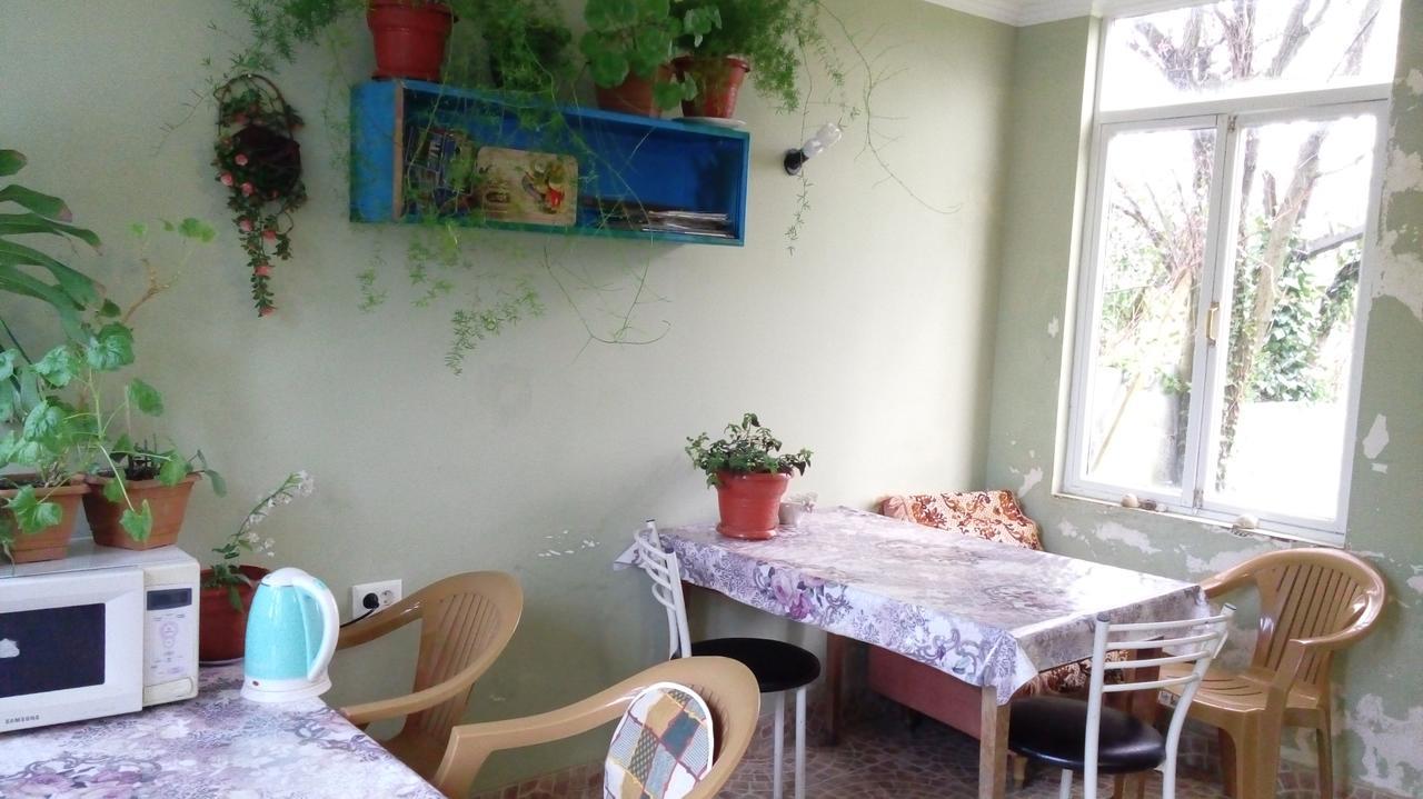 Guest House Anna Szuhumi Kültér fotó